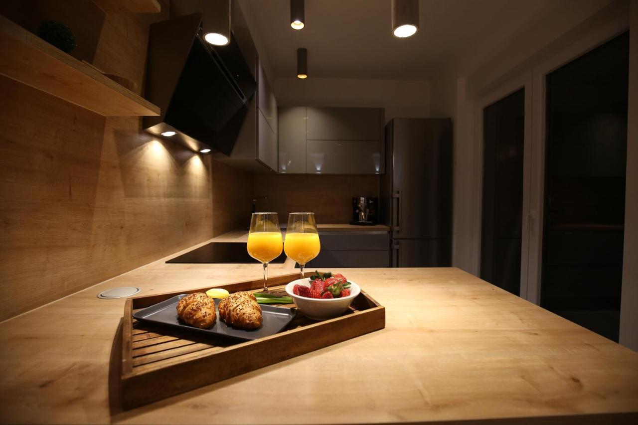 Esso Private Roof Terrace Apartment Zadar Exterior photo